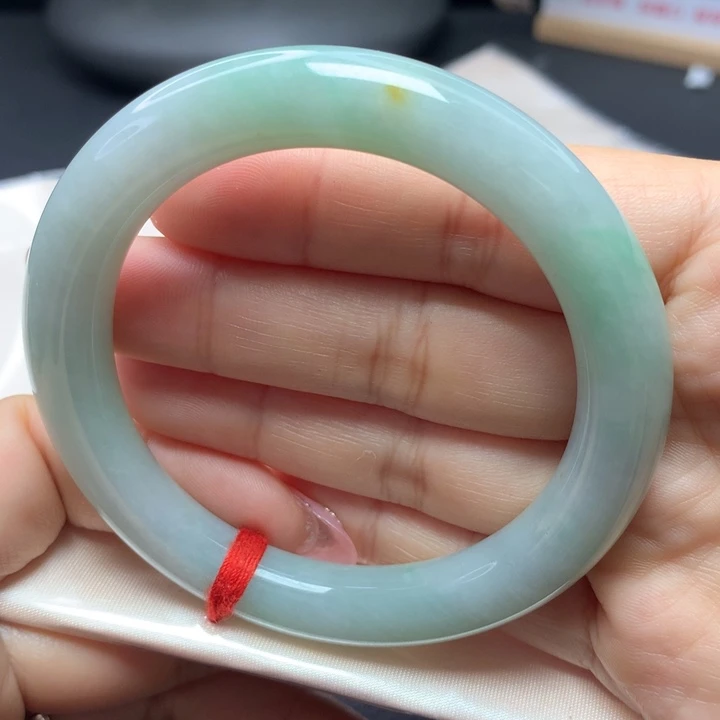 翡翠手镯未镶嵌58585959