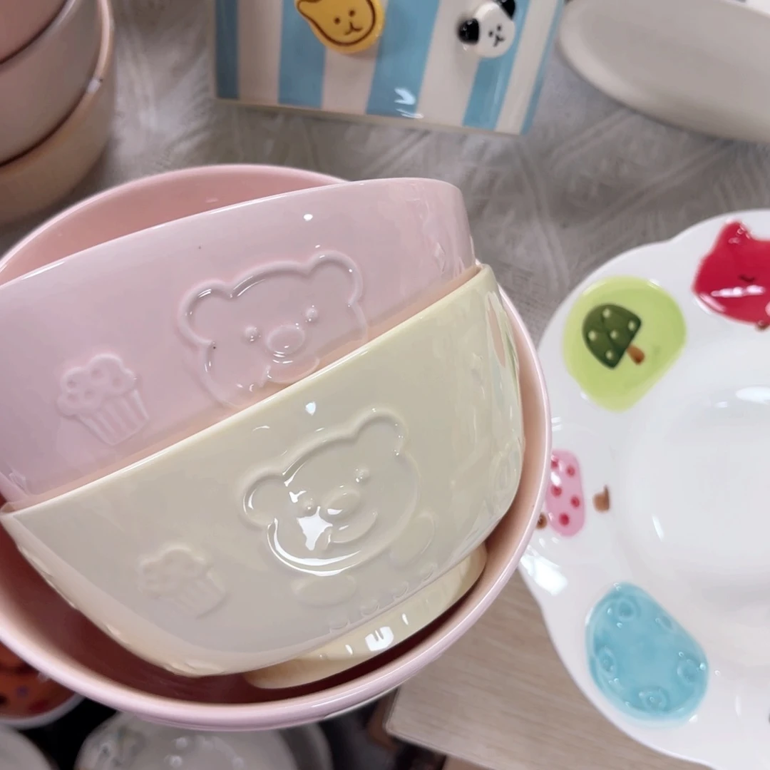 陶六寸小熊面碗一黄一粉