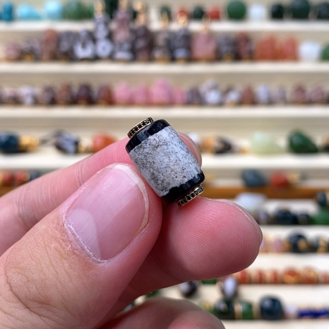 18K金镶嵌颈饰玛瑙/玉髓