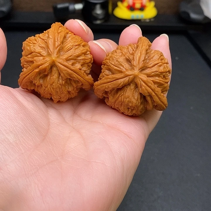 西***柿文玩核桃把件白奔