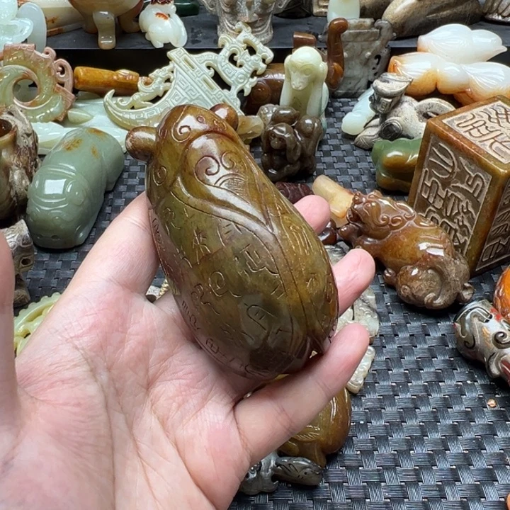 未镶嵌和田玉（糖玉）摆件满*杨