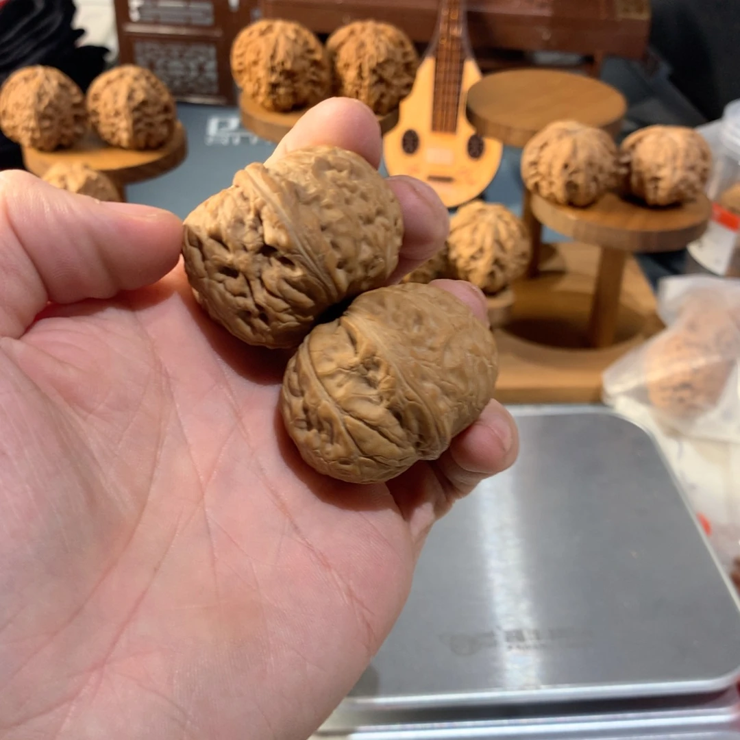 文玩核桃吊坠40元品元宝