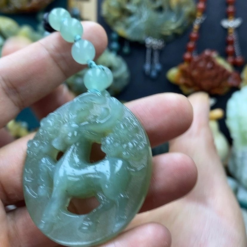 【闪购商品】蛇纹石玉未镶嵌吊坠