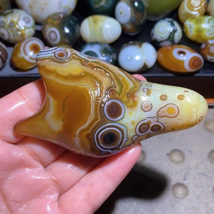 玛瑙/玉髓未镶嵌珠宝半成品