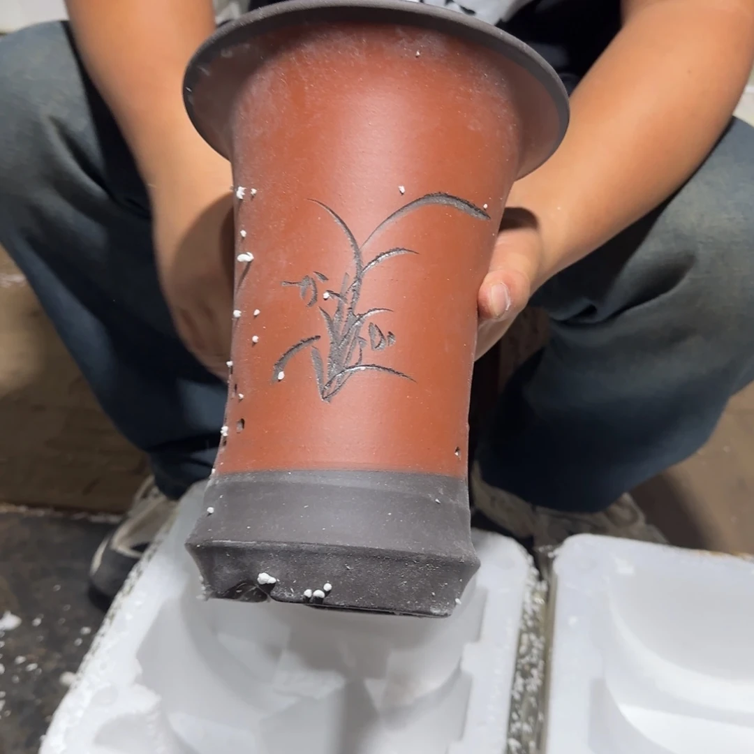 紫砂花盆瑕疵和瑕疵