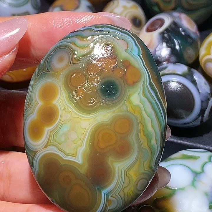 玛瑙/玉髓未镶嵌珠宝奇石73