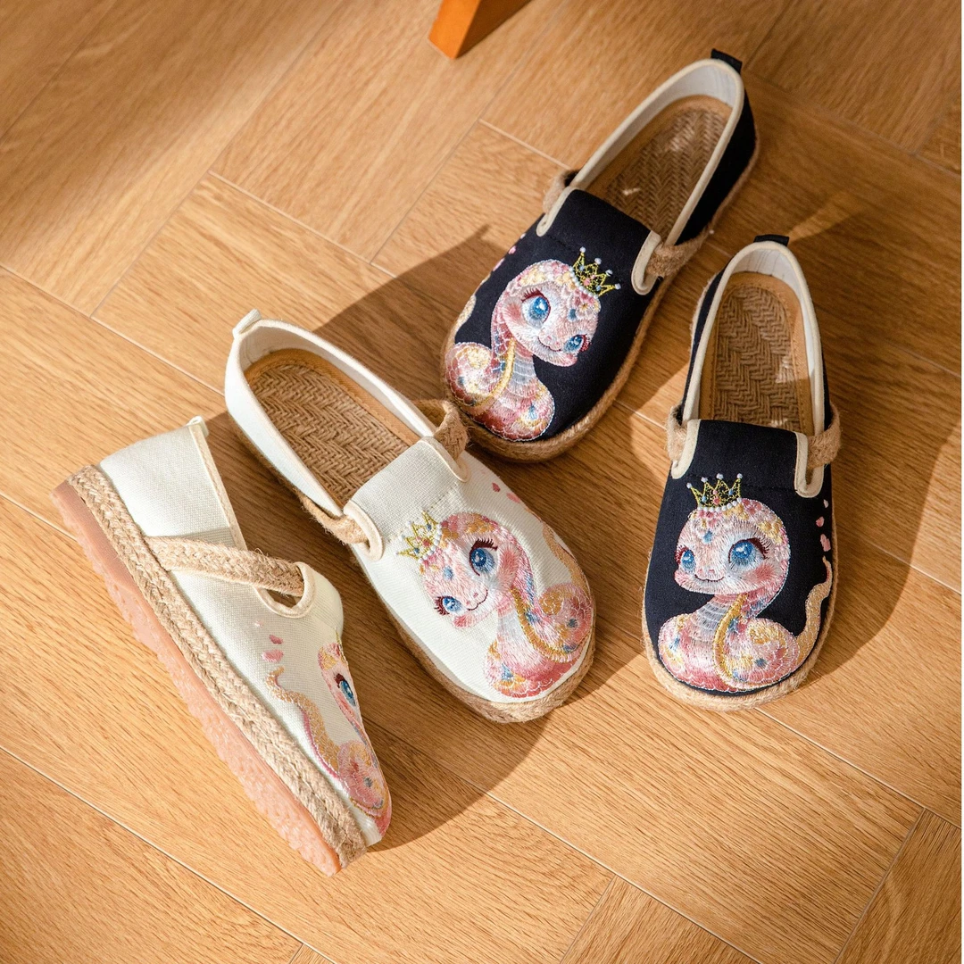 【发财蛇】2025新款复古棉麻防滑绣花平跟圆头低帮刺绣浅口布女鞋