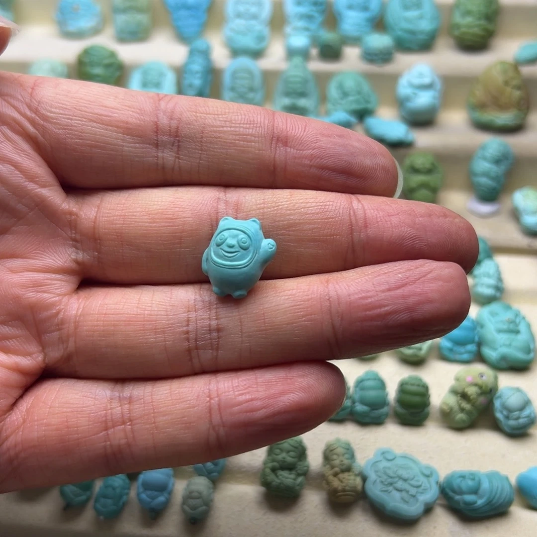 未镶嵌绿松石颈饰