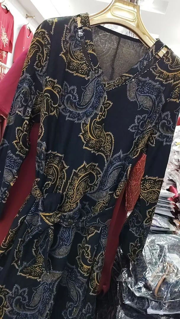 6868长袖秋冬连衣裙