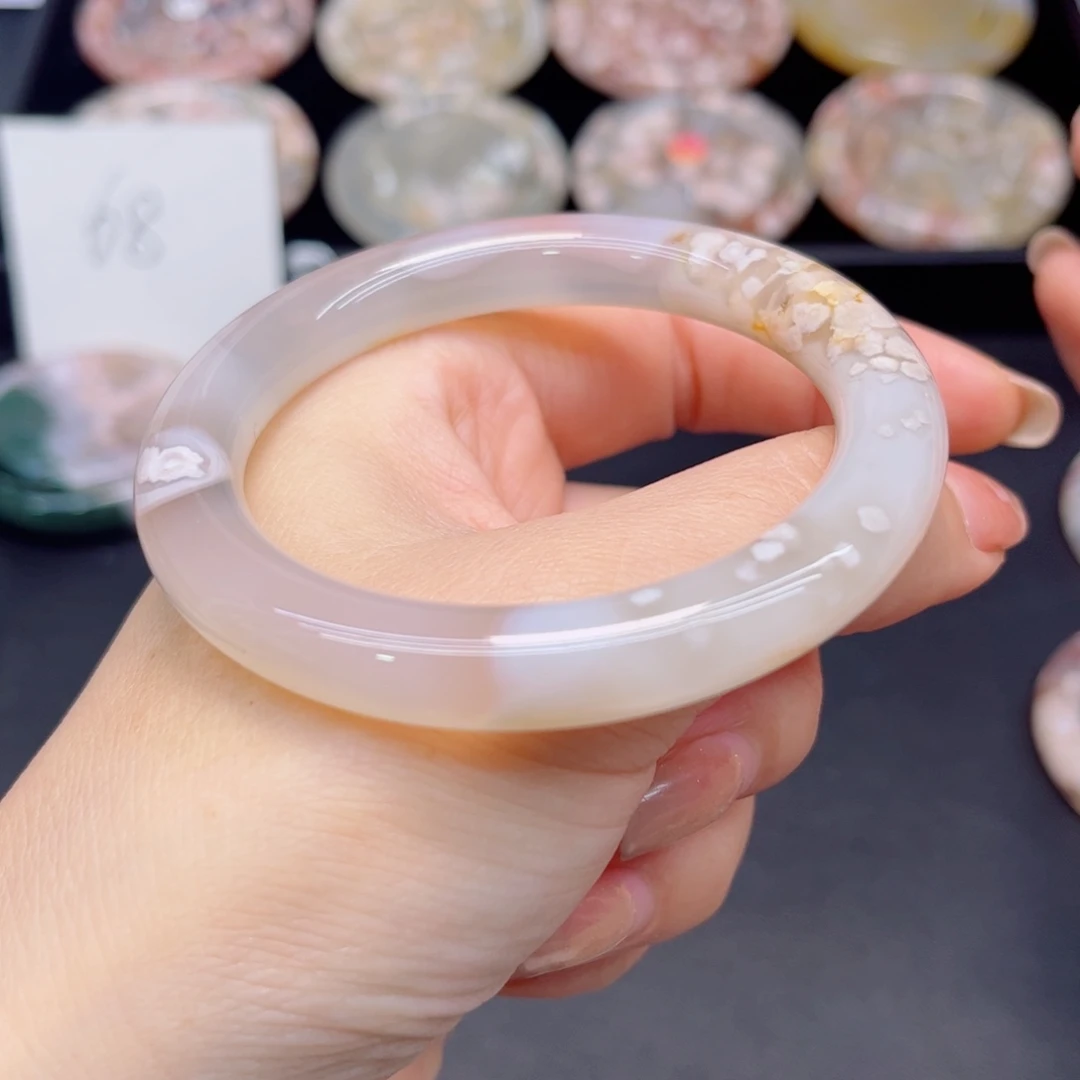 玛瑙/玉髓未镶嵌手镯56.57