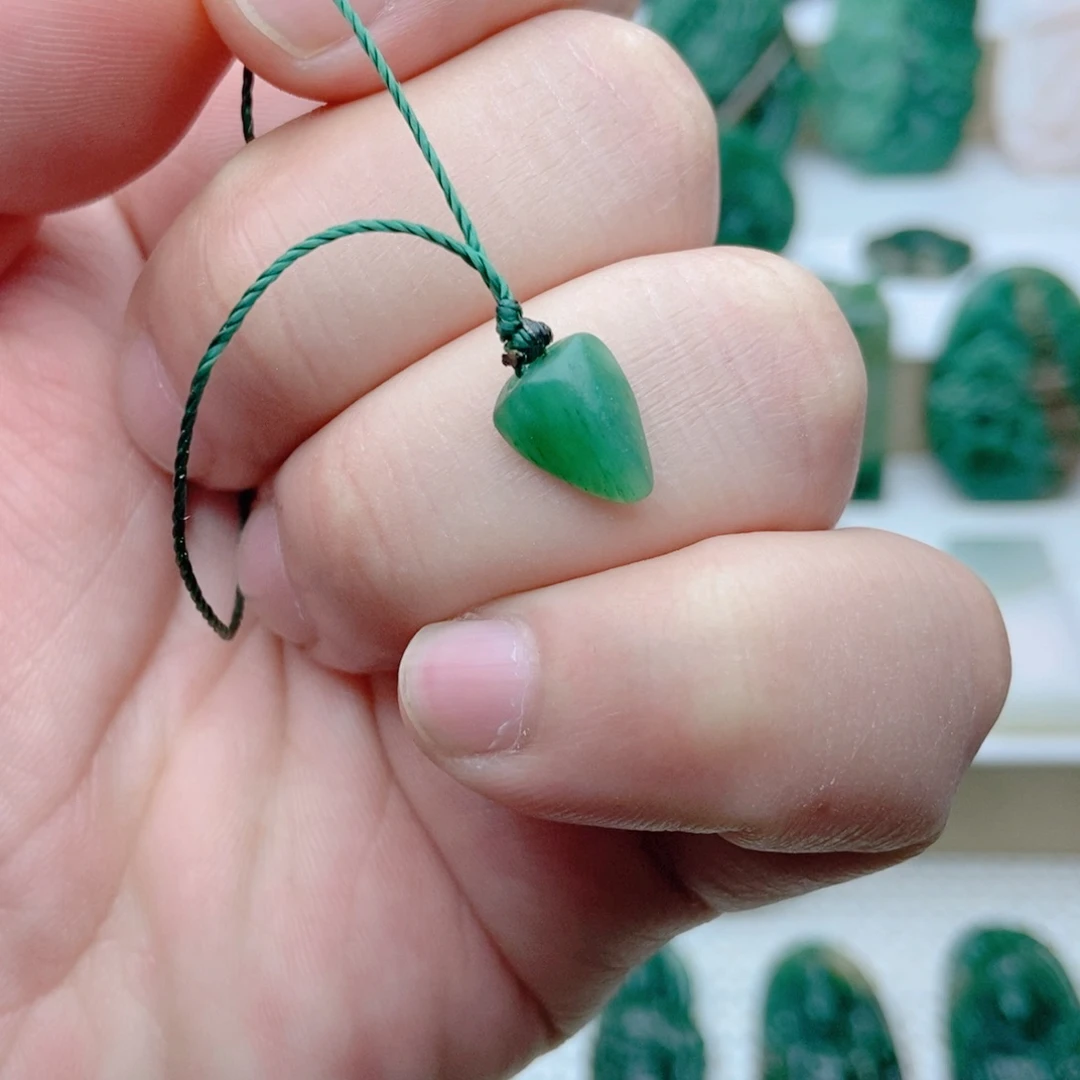 独山玉挂件未镶嵌