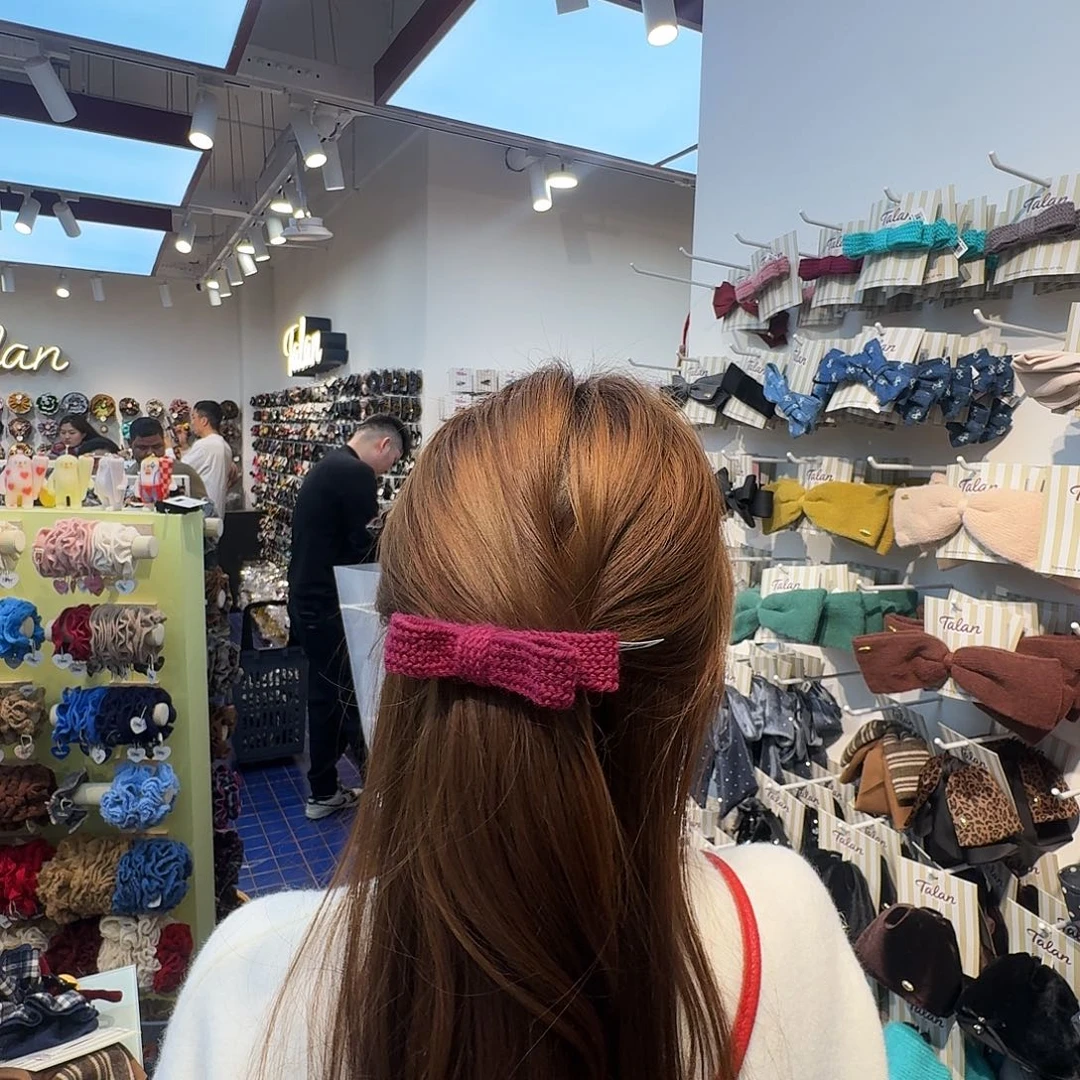 布艺非金属酱紫色弹簧夹