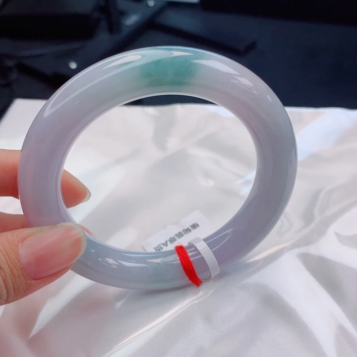 未镶嵌手镯（圆镯）翡翠57圈