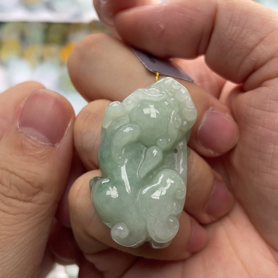 翡翠未镶嵌颈饰貔貅4