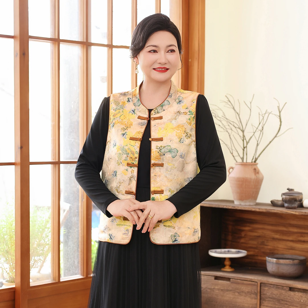 马甲女2025新款秋季妈妈装国风复古新中式大码中老年女装马夹套装