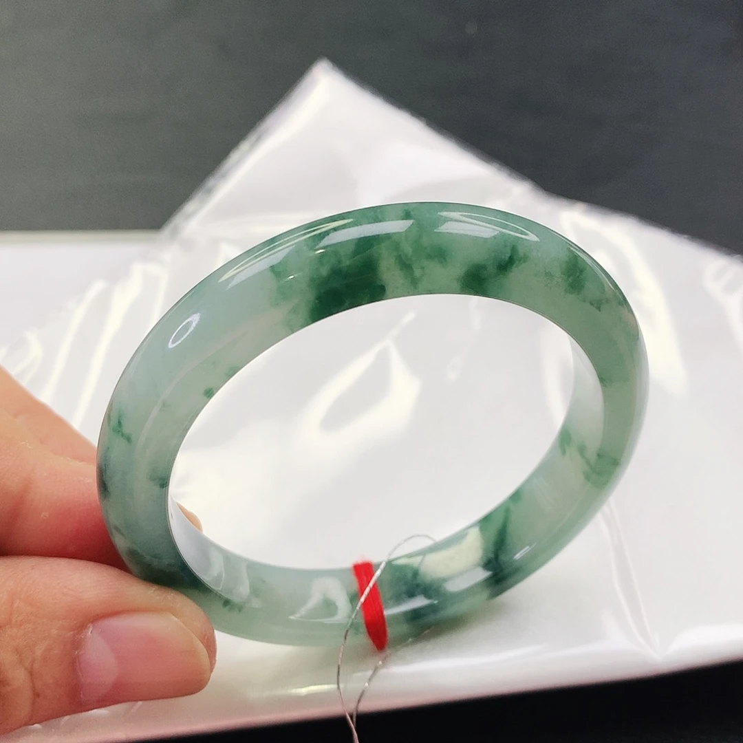 未镶嵌手镯翡翠天然翡翠手镯