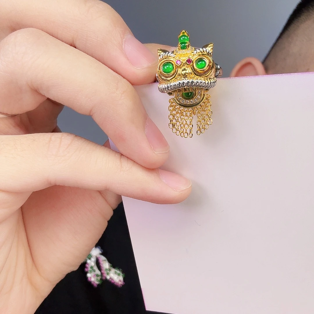 翡翠颈饰未镶嵌一件