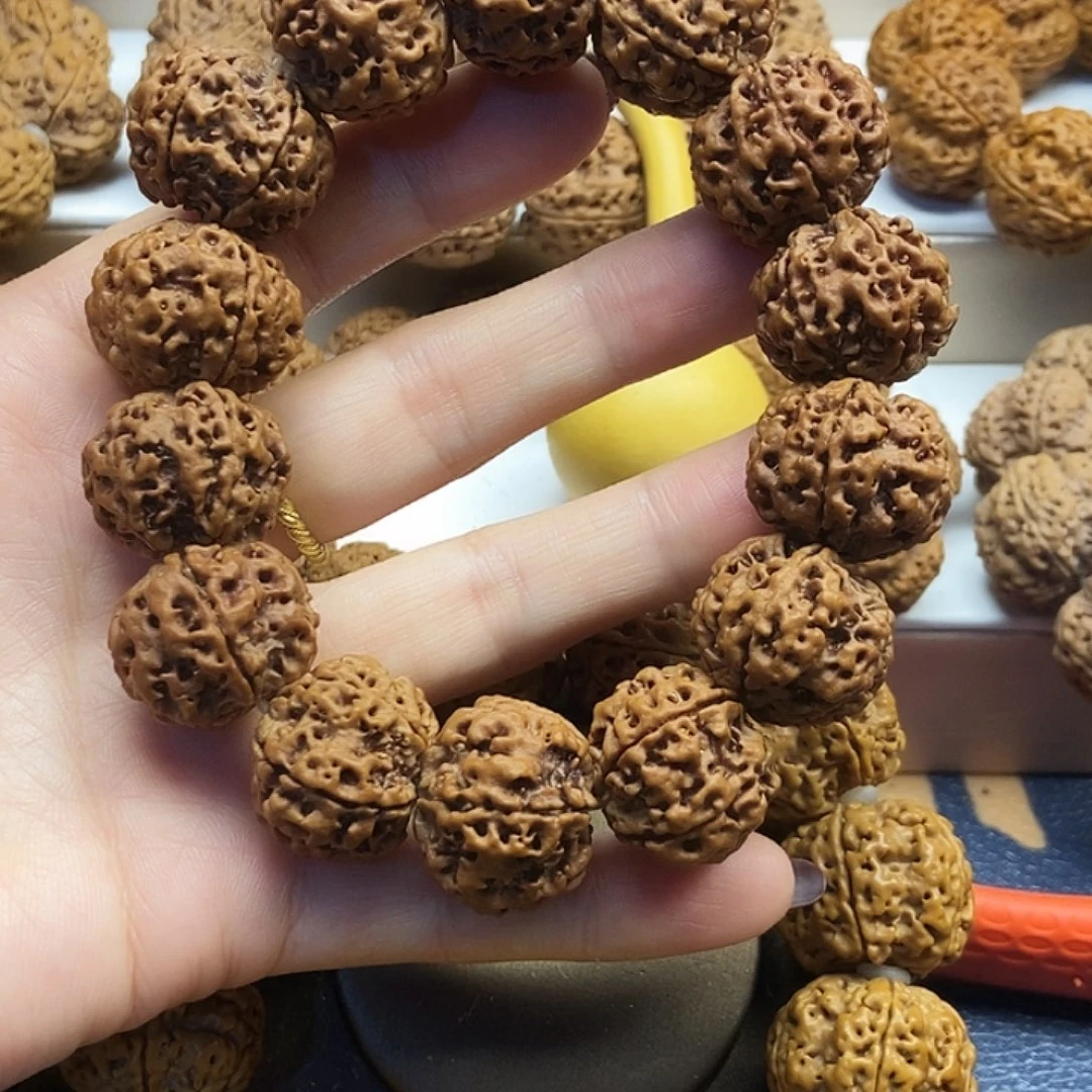 吊坠金刚菩提蜂王梅花