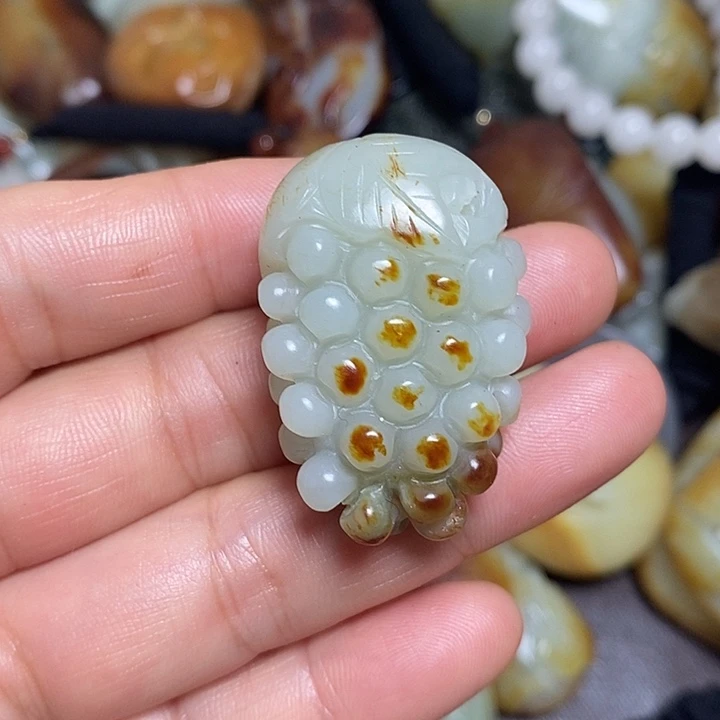 和田玉（糖玉）未镶嵌挂件