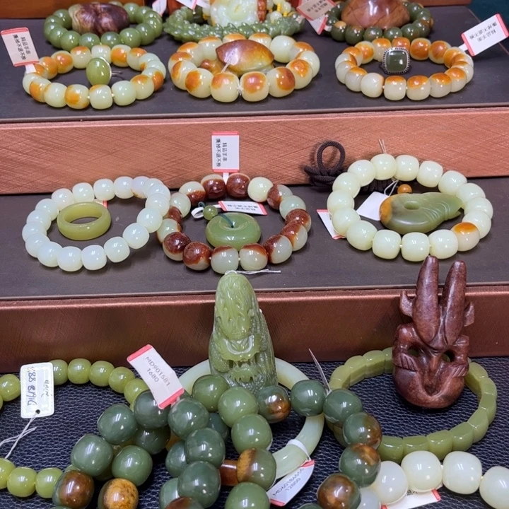 英***事未镶嵌手链透闪石质玉