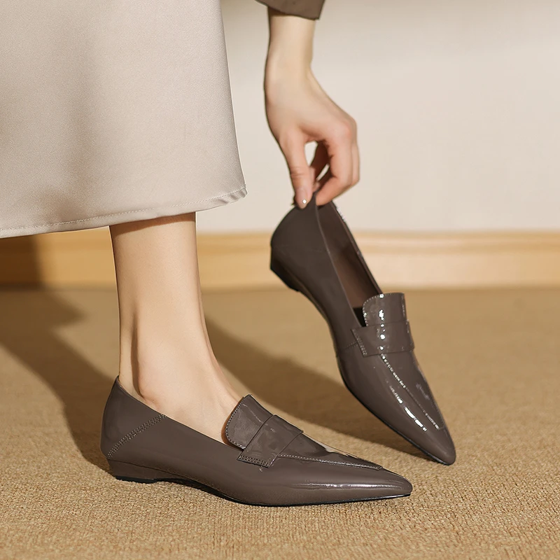 2cm一脚蹬学院风中跟单鞋百搭尖头秋季乐福鞋时尚粗跟平底鞋舒适