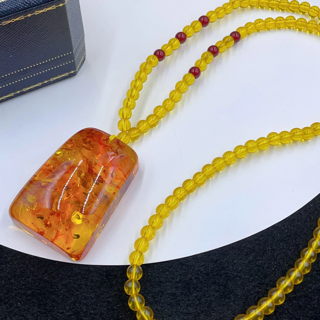 4427  黄色方牌吊坠百搭多样性发货