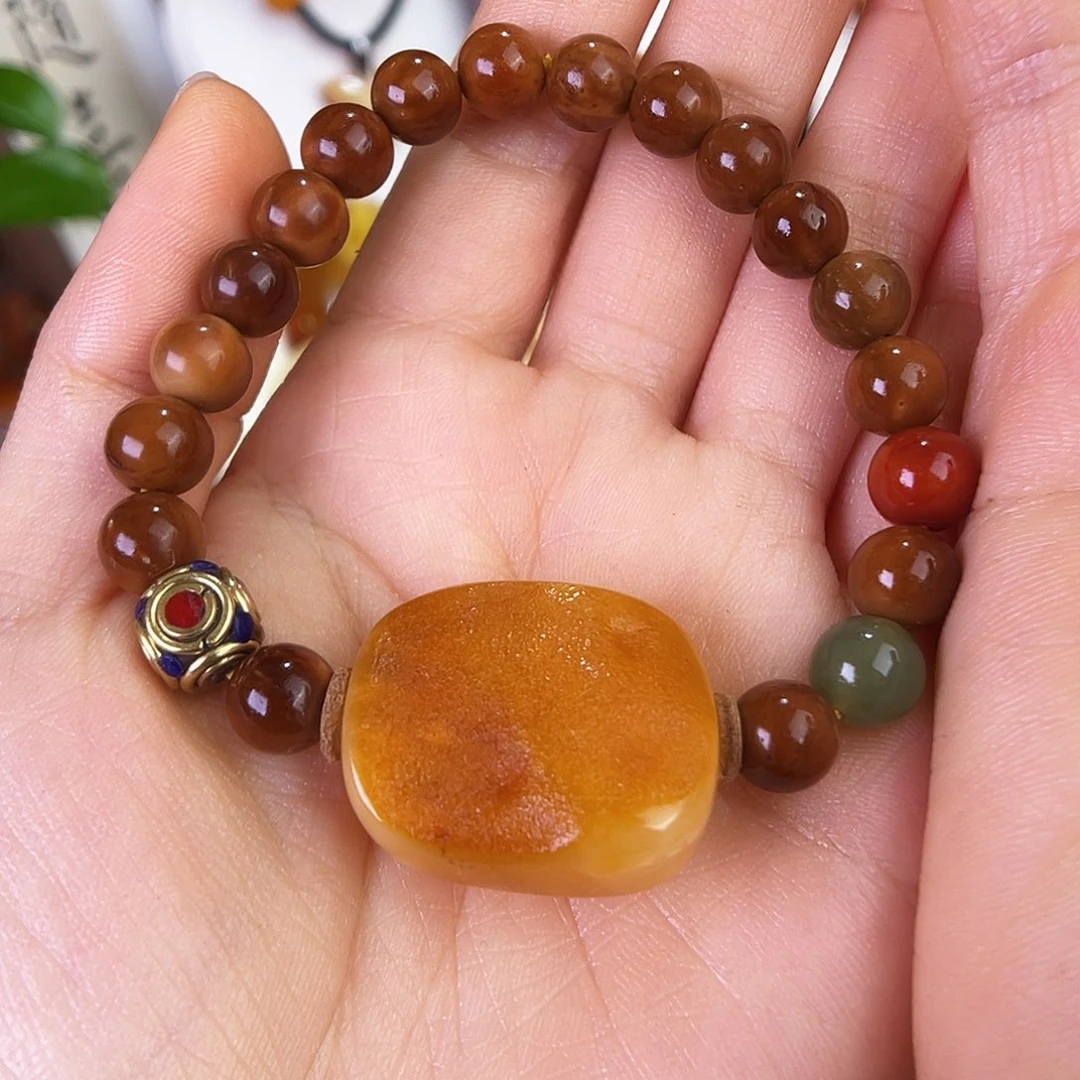 琥珀珠宝奇石未镶嵌不****色，