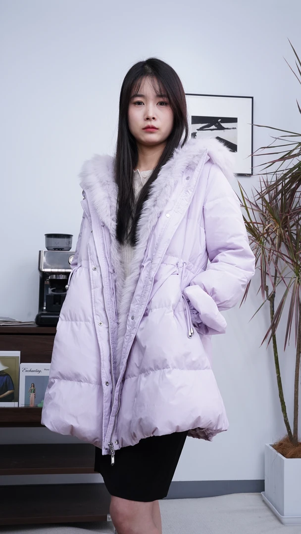 原单2025商场同款冬季淡紫色收腰连帽狐狸毛条羽绒服长款保暖外套