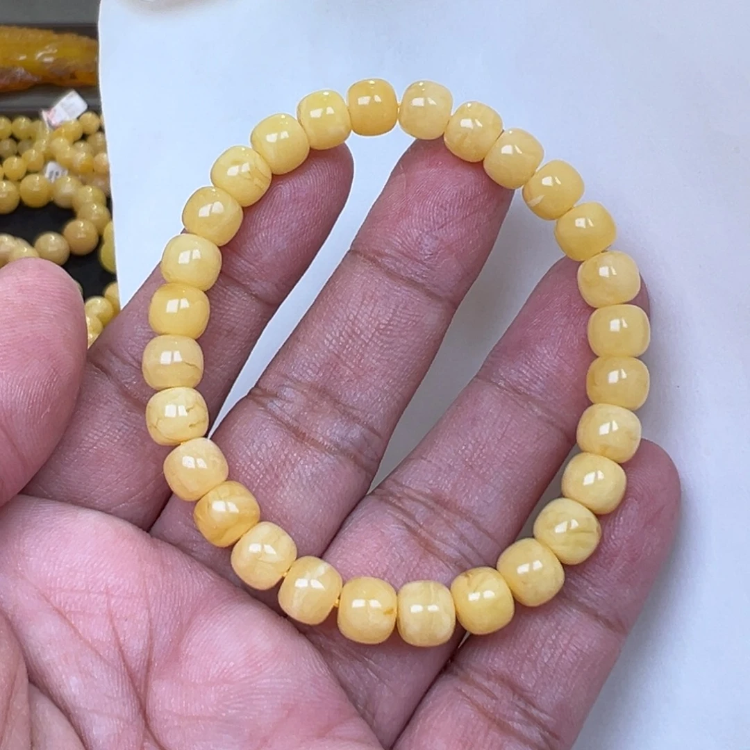 M****蜜蜡未镶嵌裸石7加7克