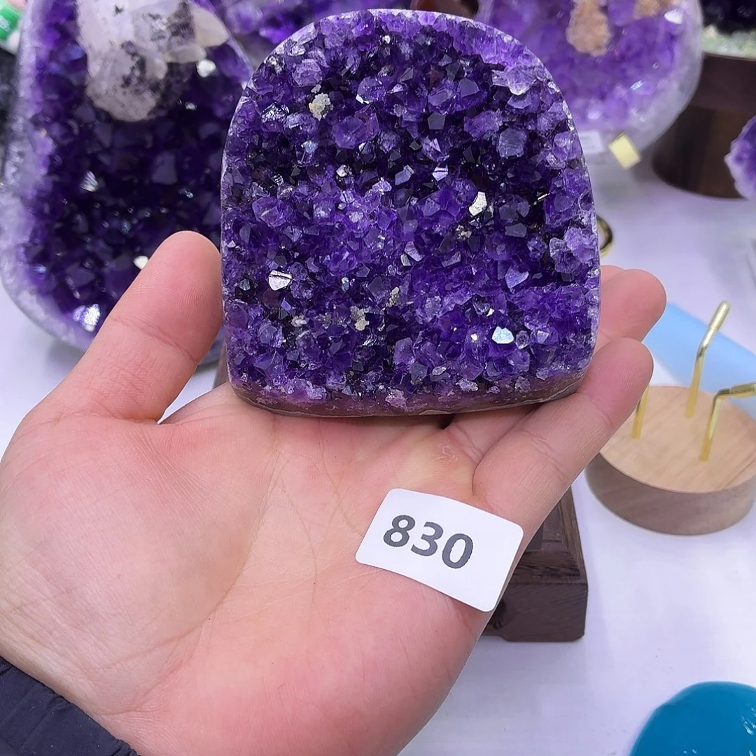 水晶大型摆件（非配饰）未镶嵌