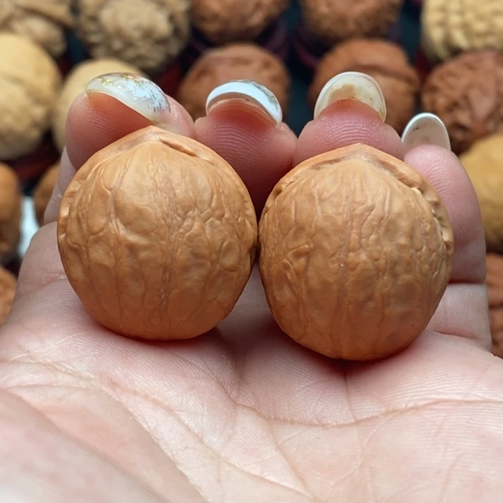 核桃精品文玩核桃手捻龙珠
