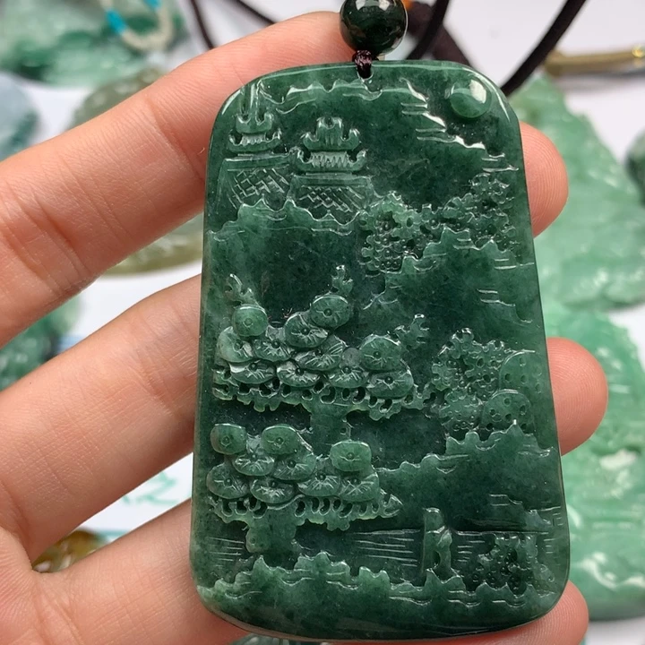 翡翠未镶嵌颈饰翡翠