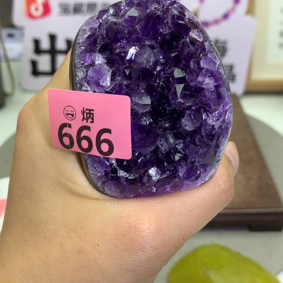 未镶嵌大型摆件（非配饰）水晶