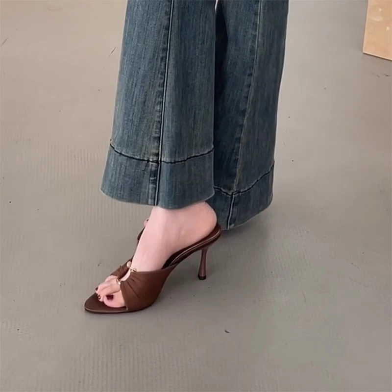 羊皮！拖鞋女款外穿2025超火时尚高级感尖头金属扣褶皱露趾高跟鞋