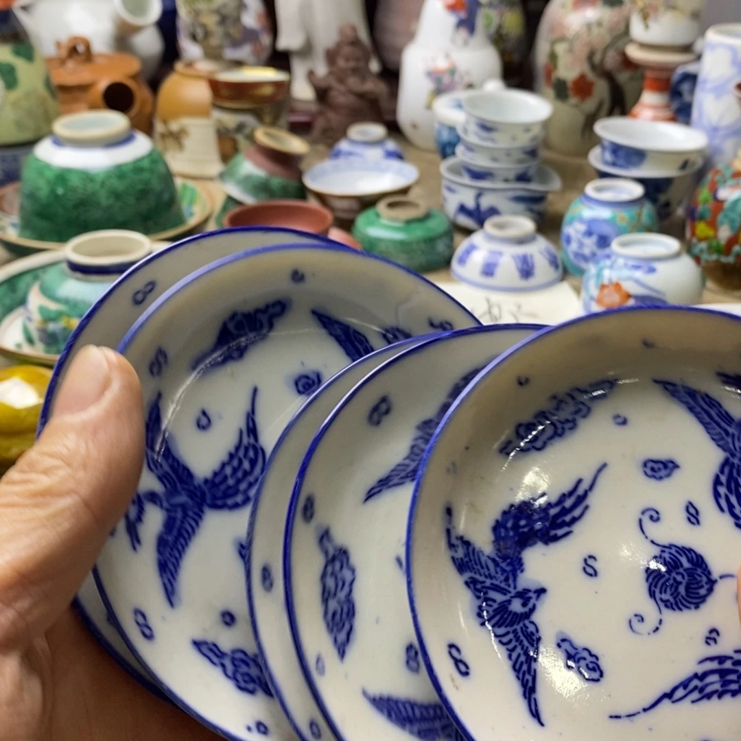 瓷片飞机延误两三时突然发生交通中断