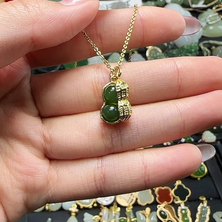 和田玉银S925镶嵌吊坠(赠链)