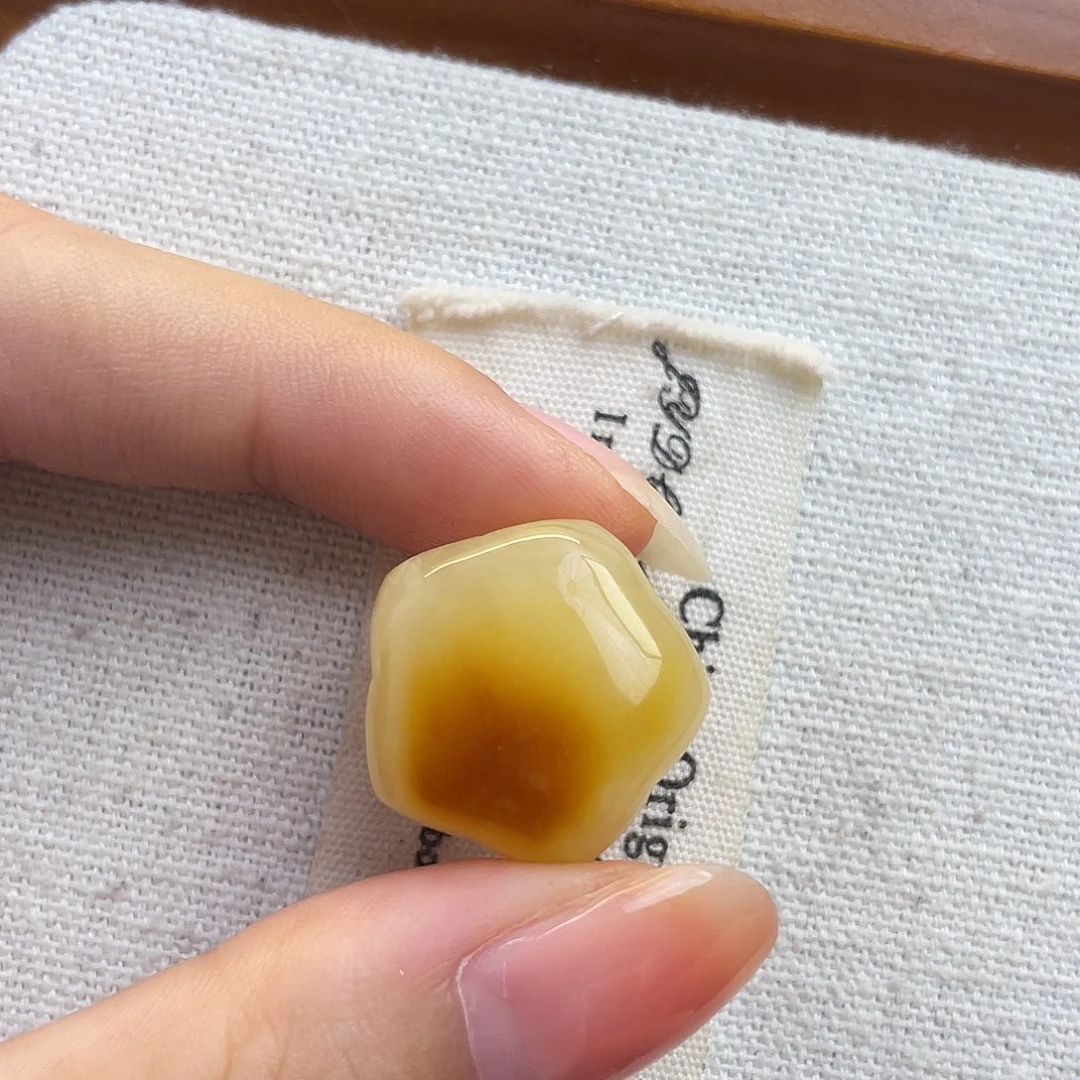 裸石琥珀未镶嵌星星福利