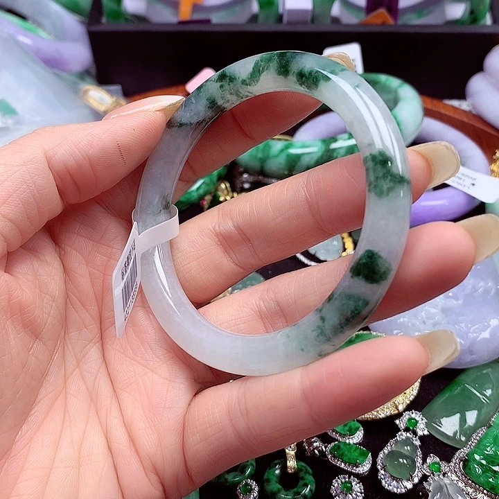 翡翠未镶嵌手镯翡翠
