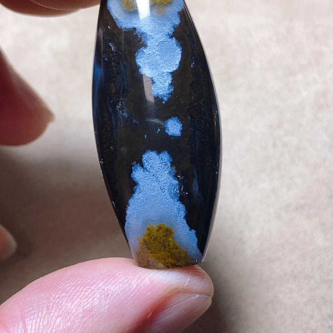 玛瑙/玉髓颈饰未镶嵌烟*