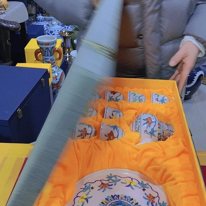 瓷片广****院瓷器等行业都具有较