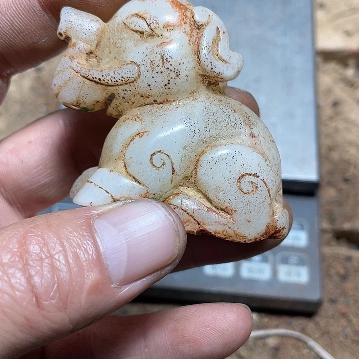 和田玉（糖玉）未镶嵌颈饰