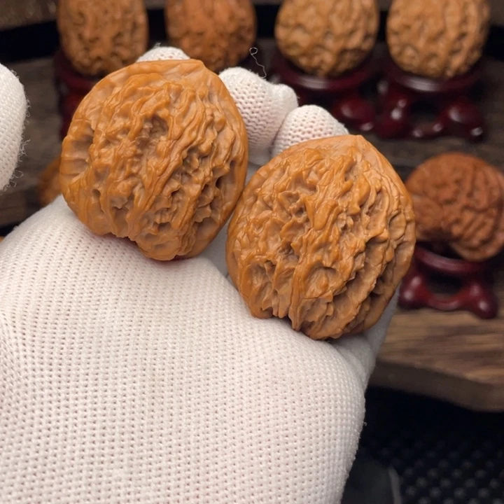 文玩核桃把件秦岭野生山魄系列龙阙35尖小修