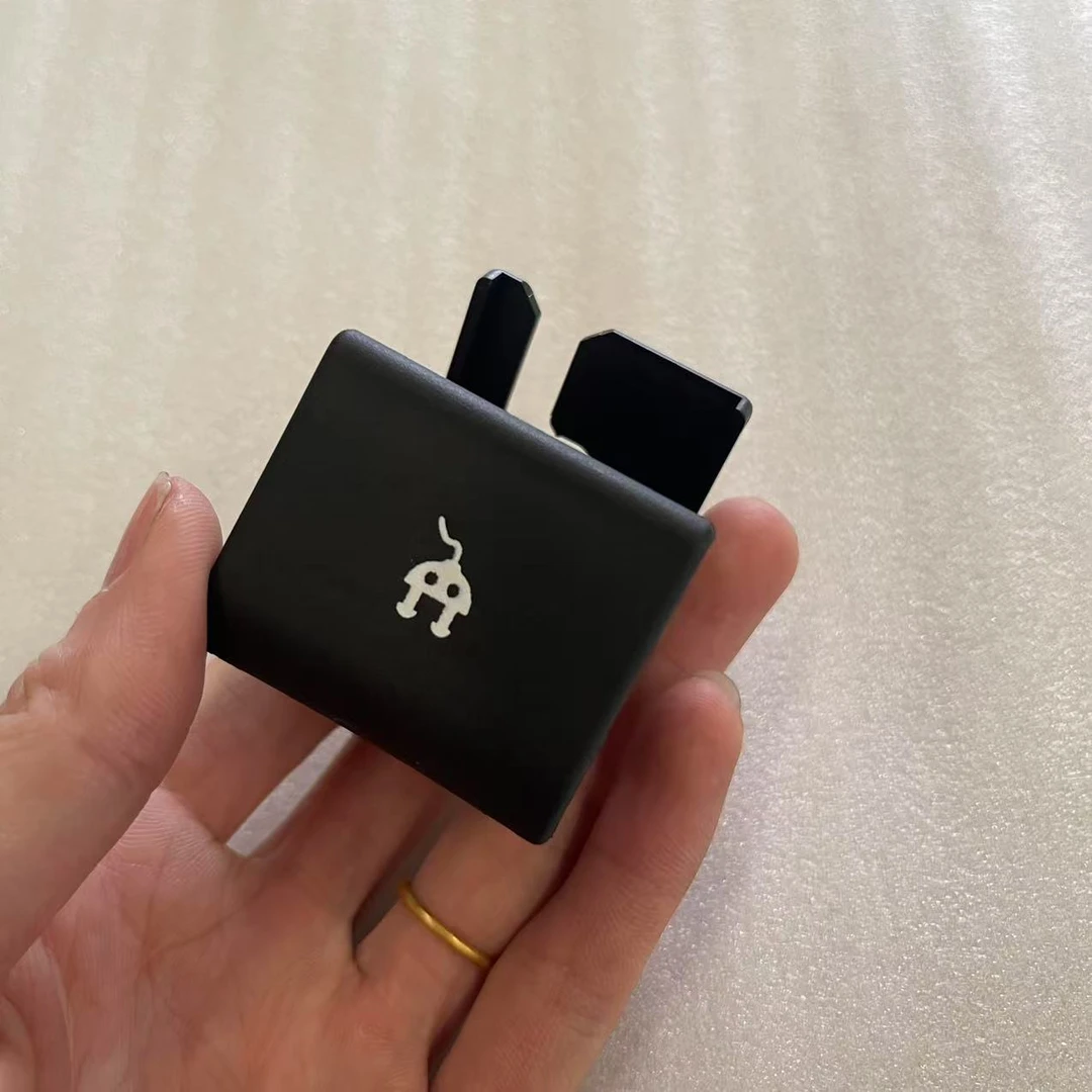 适配东风风神E70充电口盖开启拉手盖ES500慢充口盖扣手手柄原装