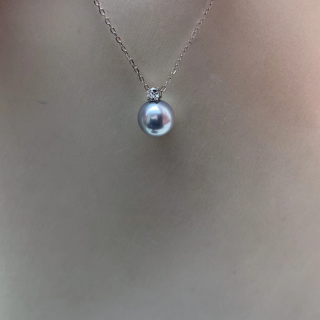 18K金镶嵌吊坠(赠链)海水珍珠8.5-9mm真多麻戴妃