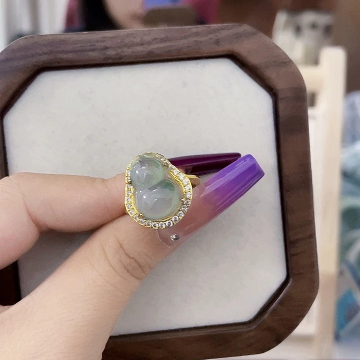 颈饰未镶嵌翡翠天然翡翠Ａ货