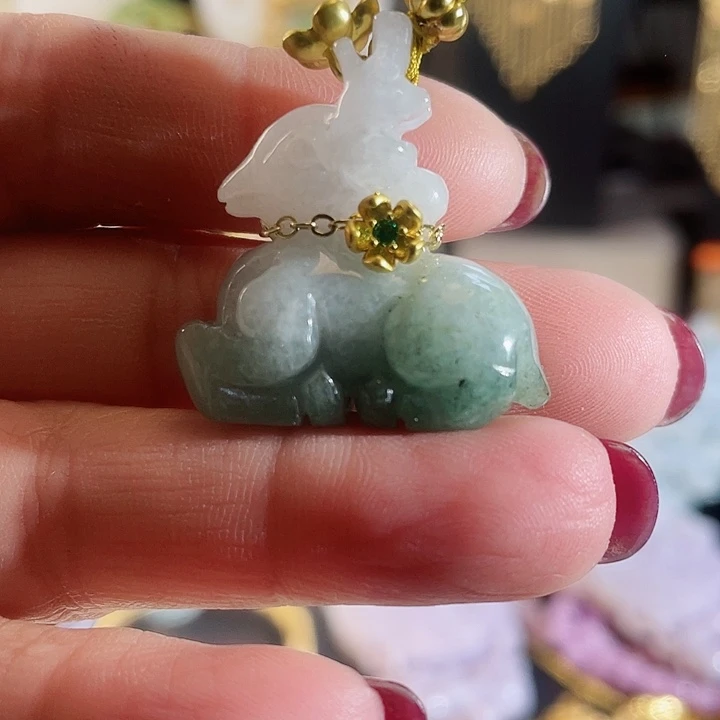 翡翠颈饰未镶嵌翡翠小