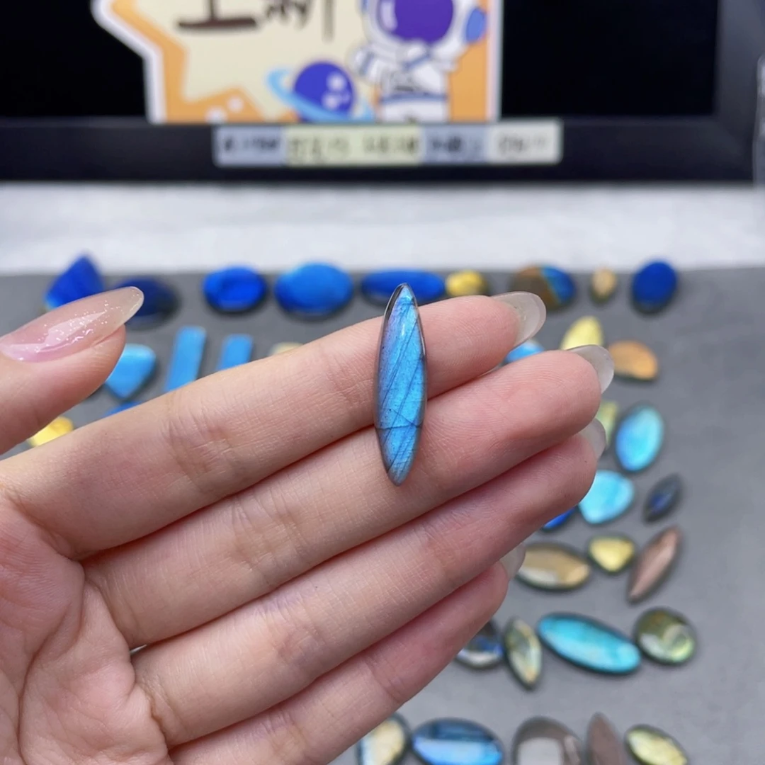 未镶嵌珠宝半成品水晶婷*