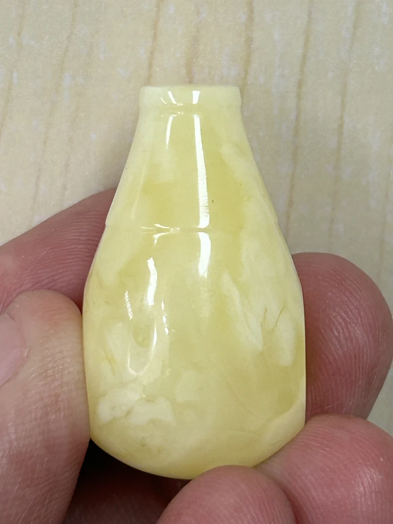 蜜蜡白花蜡琥皮三通18x18x33加6.52克