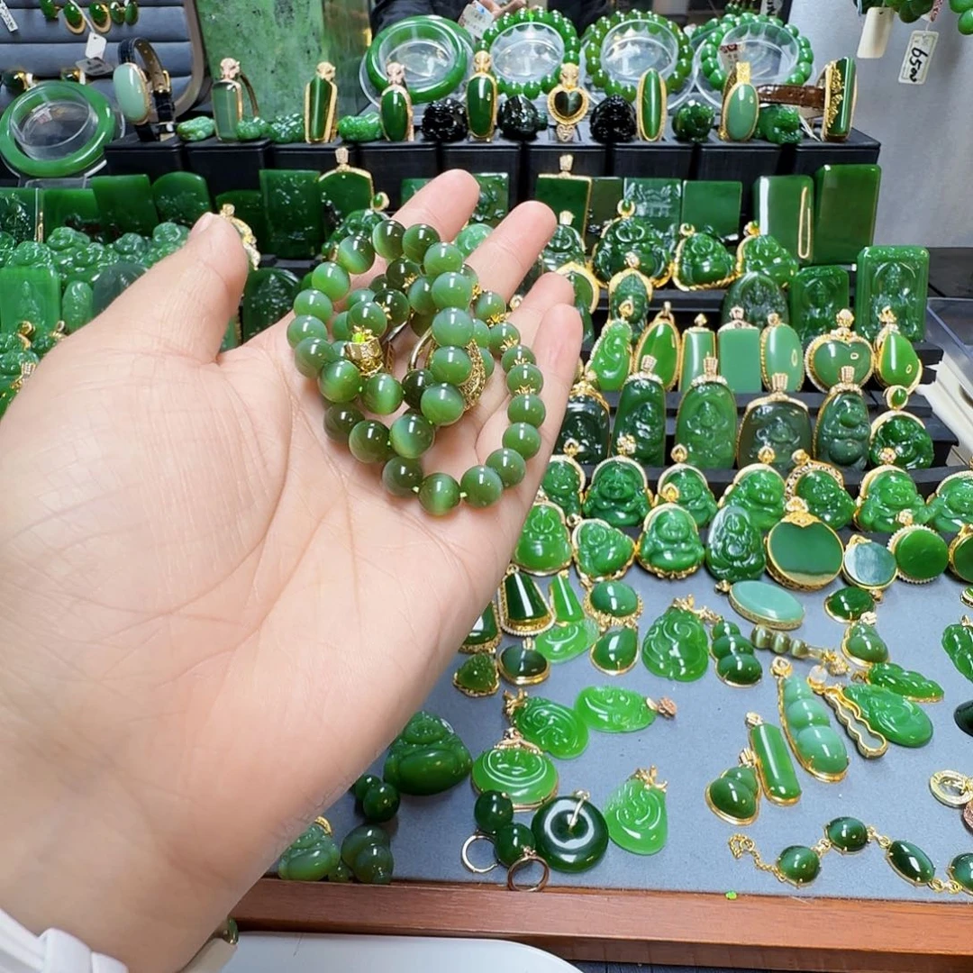 和田玉（碧玉）颈饰未镶嵌n**i