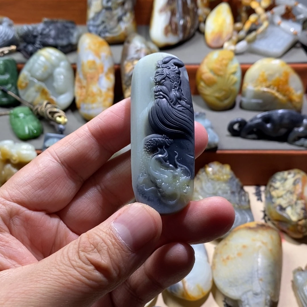 翱***翔和田玉未镶嵌挂件定制